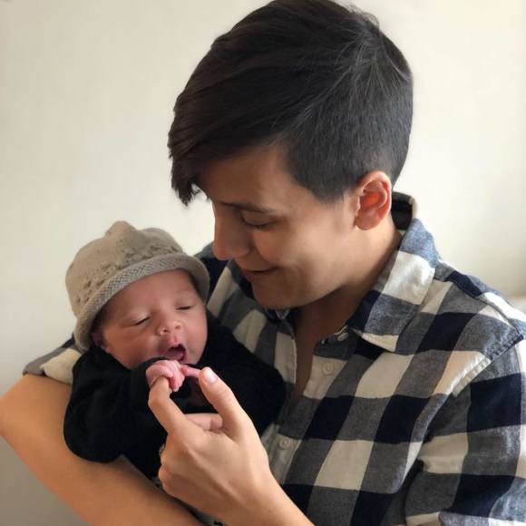 Meet your Posher, Leigh - Picture 1 of 1